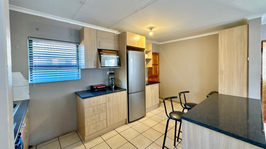 3 Bedroom Property for Sale in Parsonsvlei Eastern Cape